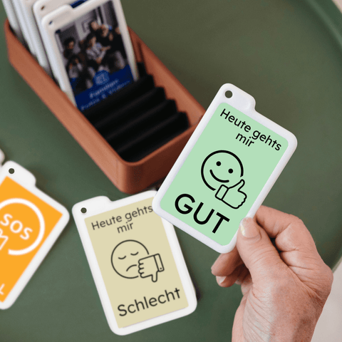 family.cards - Notfall - Set - mieten - family.cards